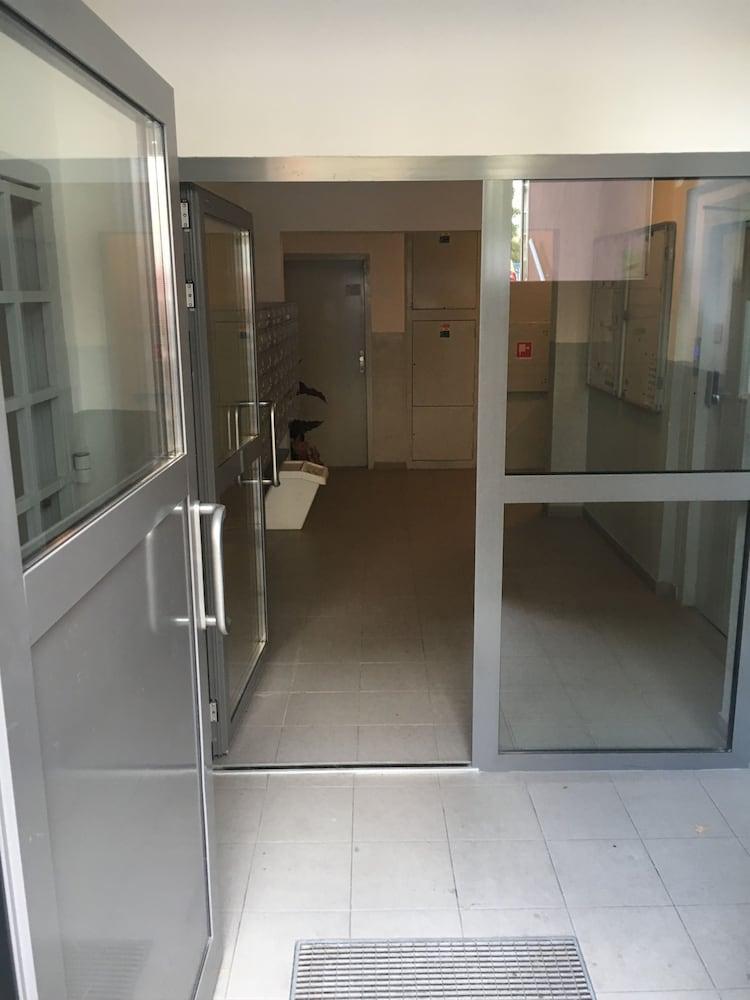 Circle Apartments Ipelska 布拉迪斯拉发 外观 照片